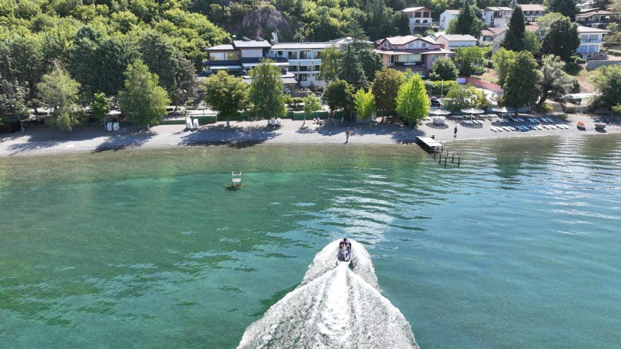 Lago Hotel Lagadin Exterior photo